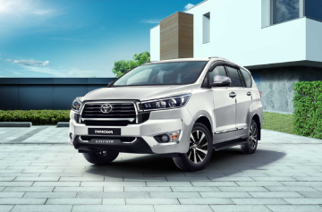 Innova Crysta Car Renter